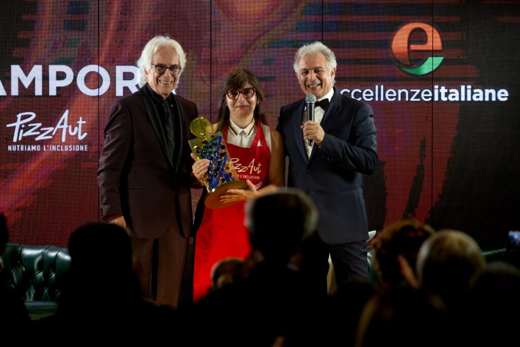 Nico Acampora premiato da Paolo Tramontano: il valore dell’autostima e dell’inclusione | Paolo Tramontano